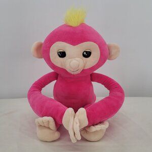 Fingerlings HUGS Bella Pink Interactive Plush Baby Monkey Pet 17” With Batteries